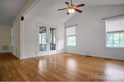 5573 Lennox Drive, Kings Mountain, NC 28086 - Photo 12