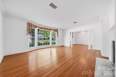 521 5th Street NW, Hickory, NC 28601 - Photo 6