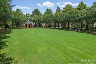 9414 Heydon Hall Cir, Charlotte, NC 28210 - Photo 44