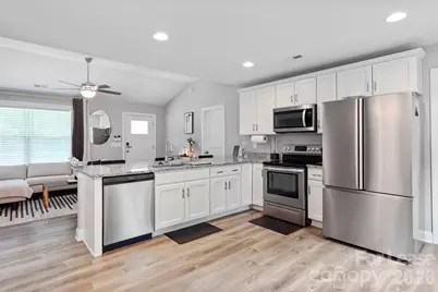 2675 Elmin Street, Charlotte, NC 28208 - Photo 8