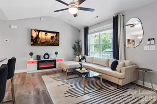 2675 Elmin St, Charlotte, NC 28208 - Photo 2