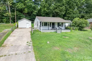 2639 Springbrook Cir, Gastonia, NC 28052 - Photo 4