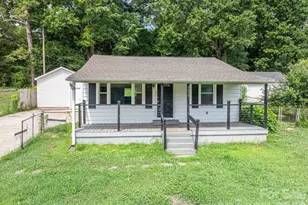 2639 Springbrook Cir, Gastonia, NC 28052 - Photo 2
