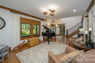 345 Prospect Drive, Burnsville, NC 28714 - Photo 4