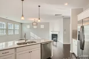 8123 Cornhill Ave, Charlotte, NC 28277 - Photo 10