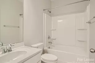 8123 Cornhill Ave, Charlotte, NC 28277 - Photo 14