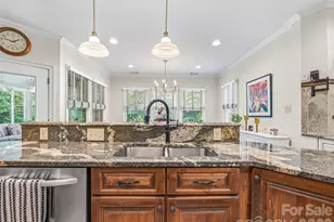 1005 Windsor Dr, Asheville, NC 28803 - Photo 14