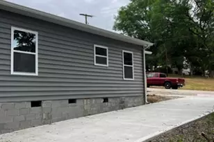 1147 6th St, Lancaster, SC 29720 - Photo 2