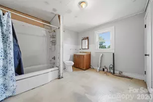 592 Main St, Hudson, NC 28638 - Photo 12
