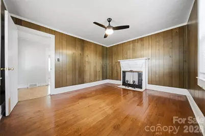 592 Main Street, Hudson, NC 28638 - Photo 6