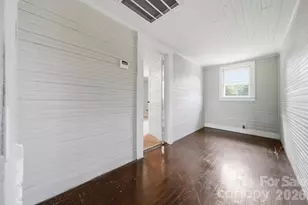 592 Main St, Hudson, NC 28638 - Photo 18