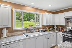 1162 Mountain Breeze Dr, Morganton, NC 28655 - Photo 14