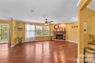 1162 Mountain Breeze Dr, Morganton, NC 28655 - Photo 4