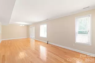 8410 Cricket Lake Dr, Charlotte, NC 28277 - Photo 10