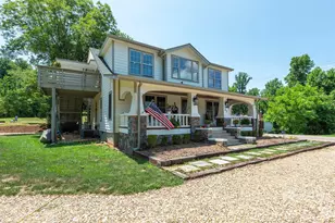 65 Walnut St, Marion, NC 28752 - Photo 2