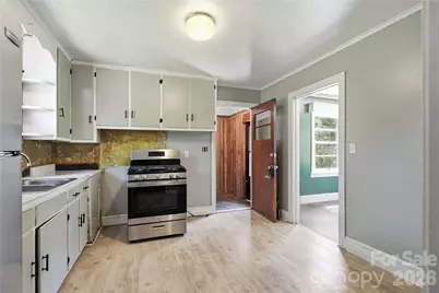 307 Dutchman Avenue, Mount Holly, NC 28120 - Photo 8