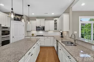 5033 Dockside Ct, Weddington, NC 28104 - Photo 12