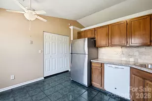 2101 Palm Ln, Belmont, NC 28012 - Photo 10