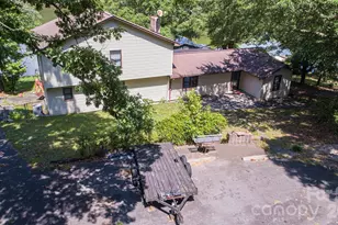 15722 Rhinehill Rd, Charlotte, NC 28278 - Photo 2
