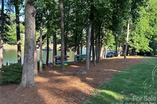 19901 Henderson Rd, Cornelius, NC 28031 - Photo 2