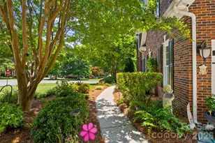 5301 Ravenglass Ct, Waxhaw, NC 28173 - Photo 2