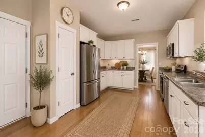 10303 Baskerville Avenue #103, Charlotte, NC 28269 - Photo 10