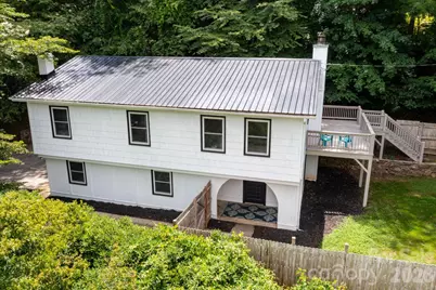 144 Pinehaven Drive, Clyde, NC 28721 - Photo 1
