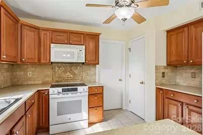 11616 Parks Farm Lane, Charlotte, NC 28277 - Photo 14