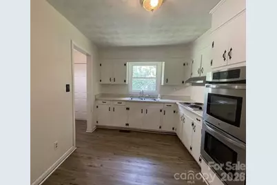 113 Lincoln Drive, Gaffney, SC 29341 - Photo 4