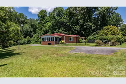 6264 US 221 Highway S, Marion, NC 28752 - Photo 36