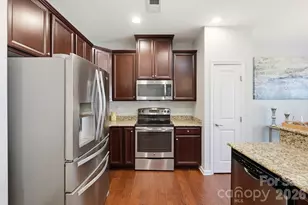 2450 Alyssa Ln, Charlotte, NC 28208 - Photo 8
