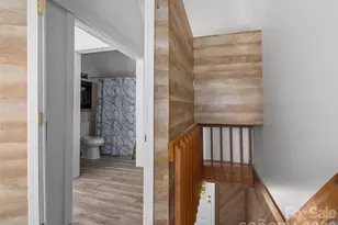 25 Little Creek Ln, Maggie Valley, NC 28751 - Photo 20