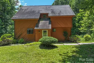 25 Little Creek Ln, Maggie Valley, NC 28751 - Photo 4