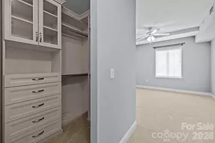 300 W 5th St, Charlotte, NC 28202 - Photo 16
