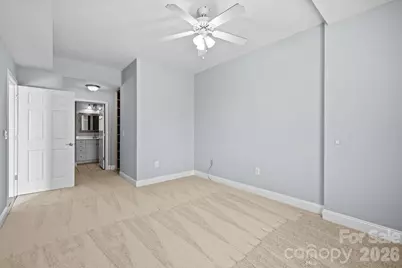 300 W 5th Street, Charlotte, NC 28202 - Photo 14