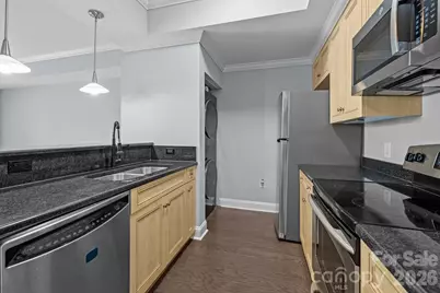 300 W 5th Street, Charlotte, NC 28202 - Photo 12