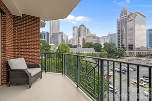 300 W 5th St, Charlotte, NC 28202 - Photo 18