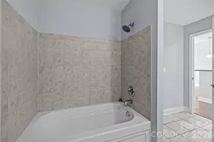 300 W 5th St, Charlotte, NC 28202 - Photo 18