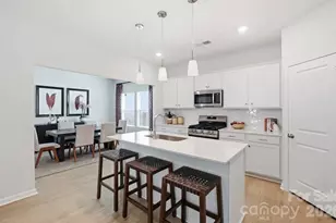 1404 Bansal Dr, Charlotte, NC 28215 - Photo 6
