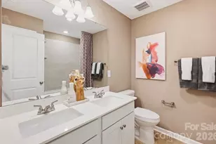 1404 Bansal Dr, Charlotte, NC 28215 - Photo 12