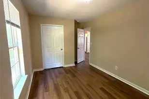 9329 Kendall Dr, Charlotte, NC 28214 - Photo 8