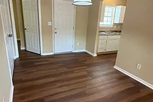 9329 Kendall Dr, Charlotte, NC 28214 - Photo 6