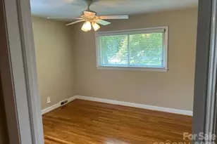 1164 Leigh Cir, Charlotte, NC 28216 - Photo 14