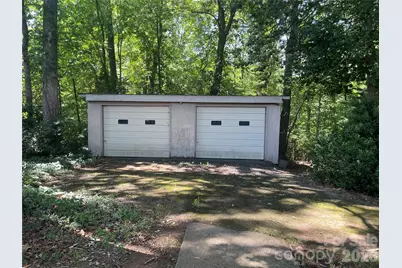 1099 Amherst Road, Morganton, NC 28655 - Photo 4