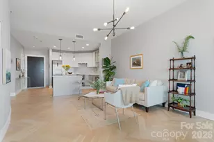 333 W Trade St, Charlotte, NC 28202 - Photo 6