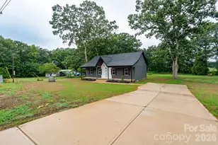 3916 E Maiden Rd, Maiden, NC 28650 - Photo 6