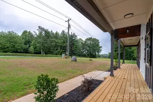 3916 E Maiden Rd, Maiden, NC 28650 - Photo 8