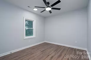 3916 E Maiden Rd, Maiden, NC 28650 - Photo 32