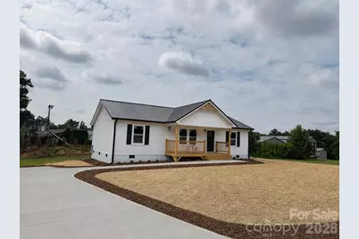 2059 Bailey Drive, Hickory, NC 28601 - Photo 1
