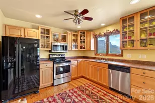 227 Sidney Lanier Dr, Lake Lure, NC 28746 - Photo 20